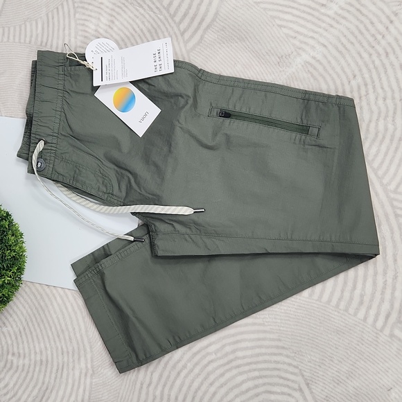 Vuori Ripstop Pants - Picture 3 of 13